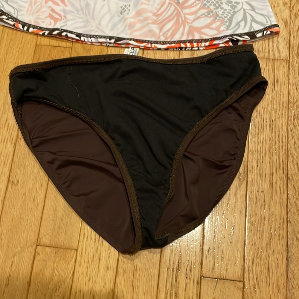24th & Ocean swimsuit - Picture 9 of 9